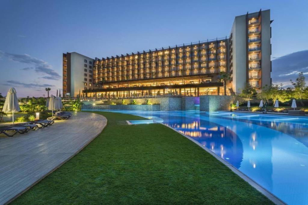 Concorde Luxury Resort & Casino & Convention & Spa 法马古斯塔 外观 照片